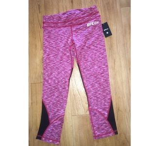UFC Gym Athletic Capris